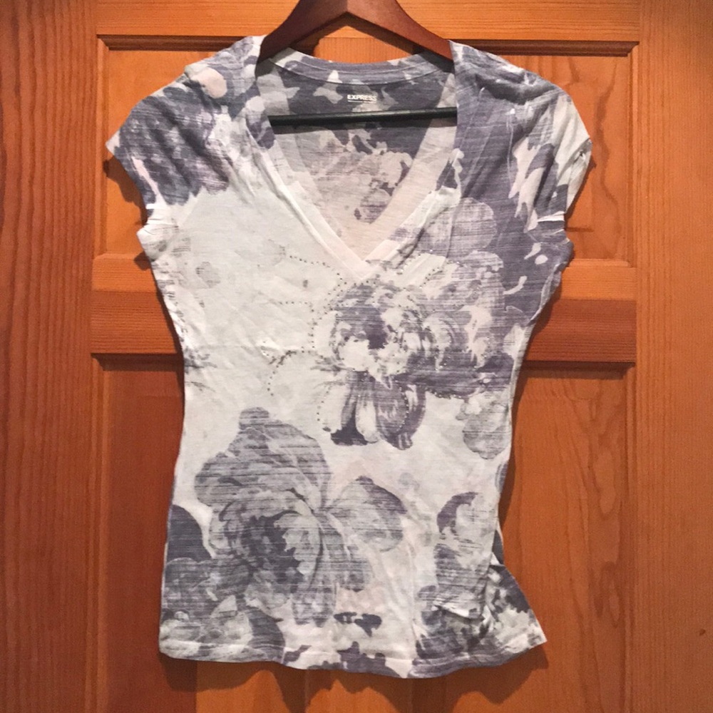 Express T-shirt